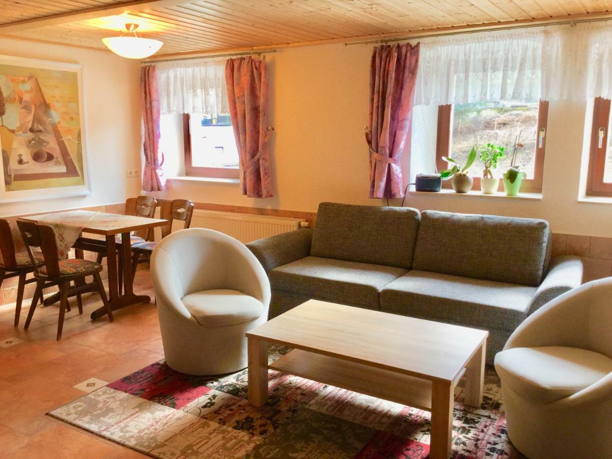 Ferienwohnung Am Gruenbach 쿠로르트라텐 외부 사진